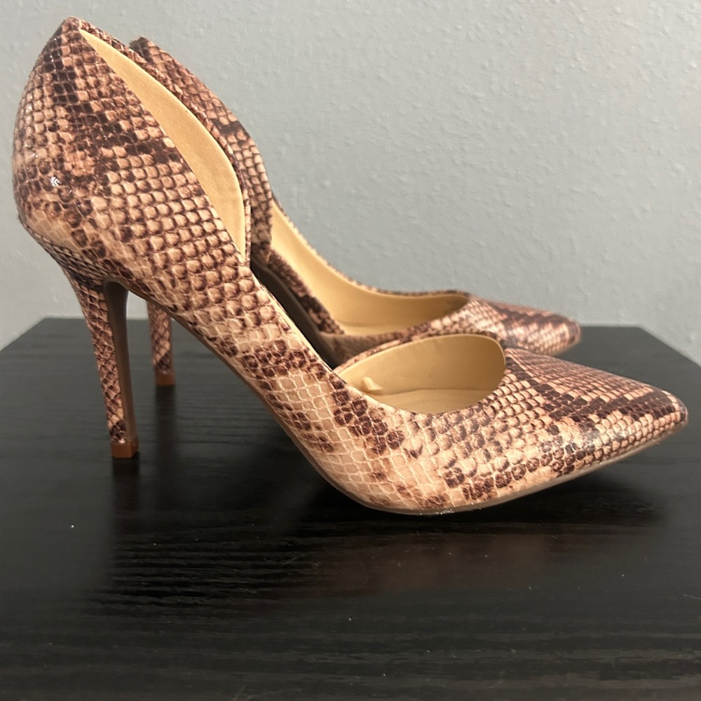 Jessica Simpson Brown Stiletto Heels with Snakeskin Print